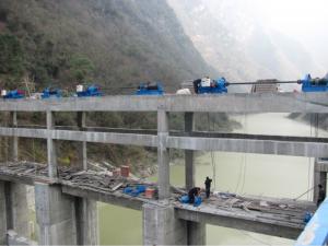 陜西省安康相子壩電站啟閉機(jī)安裝現(xiàn)場(chǎng)